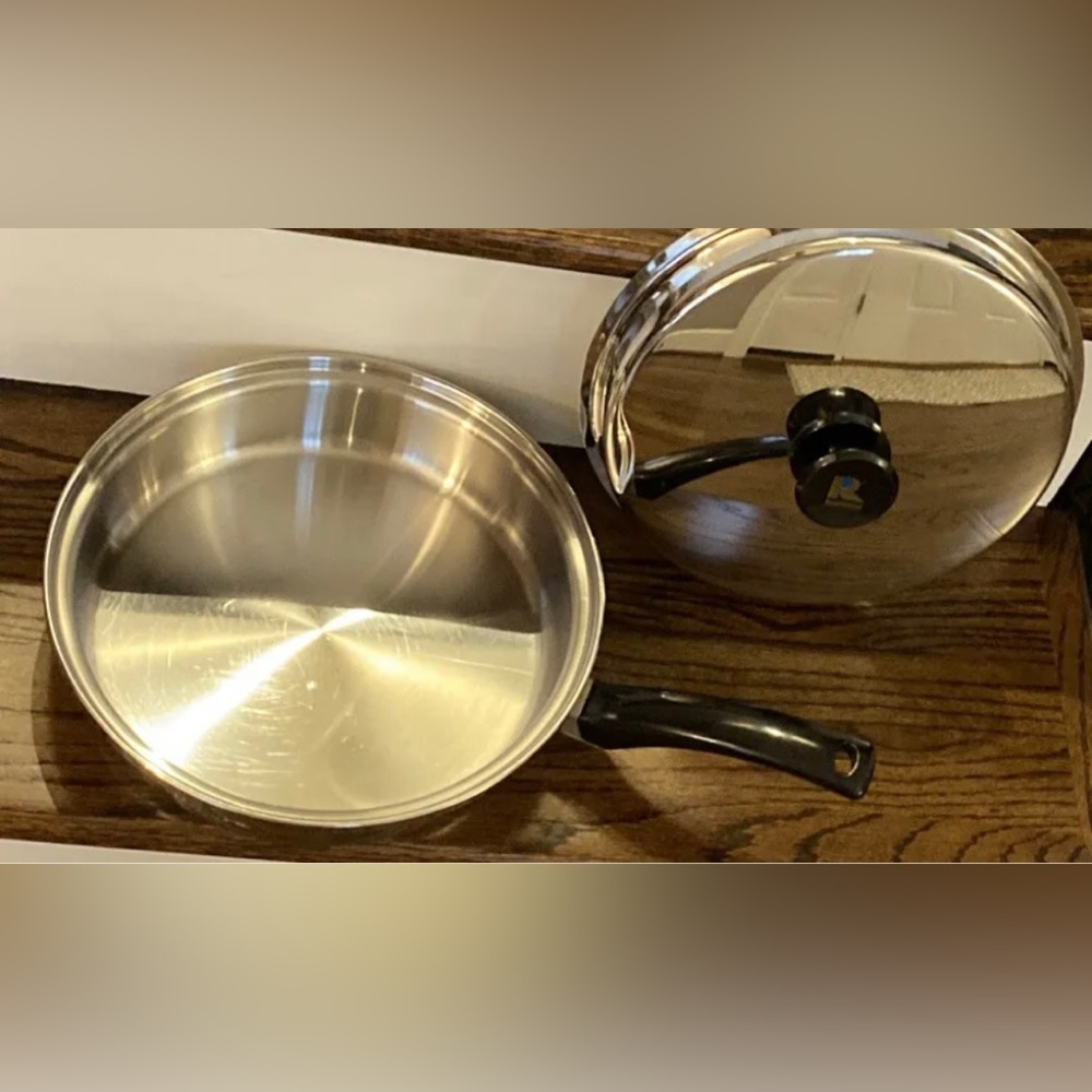 10.5" RAINBOW MULTIPLY 18/8 SURGICAL STEEL SKILLET/FRY PAN & Lid MADE IN USA